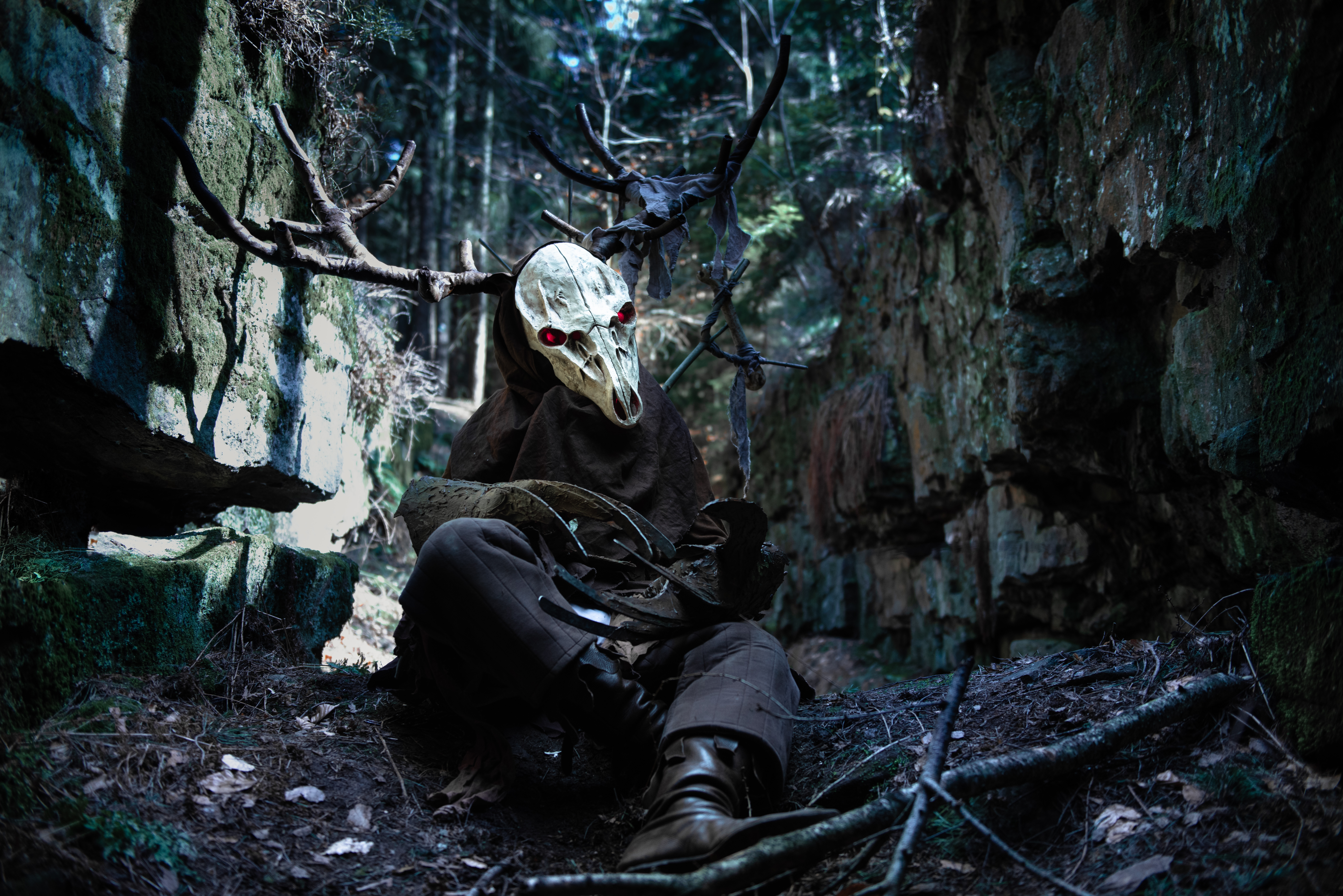 Adeptus LARP character in a skull mask